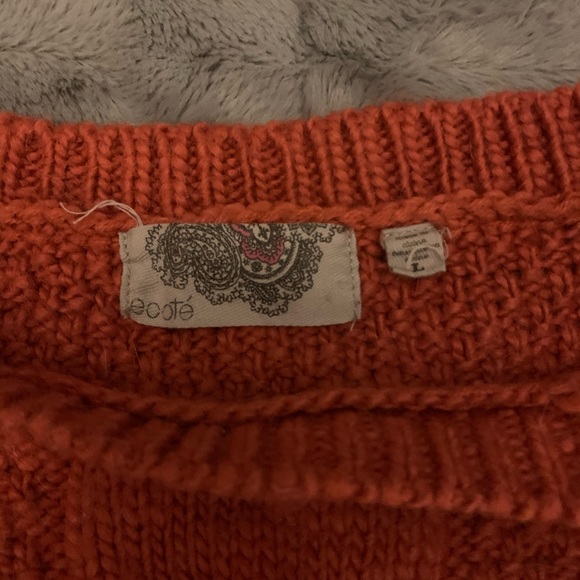 Exoté by Urban Outfitters burnt orange sweater. - Picture 4 of 6